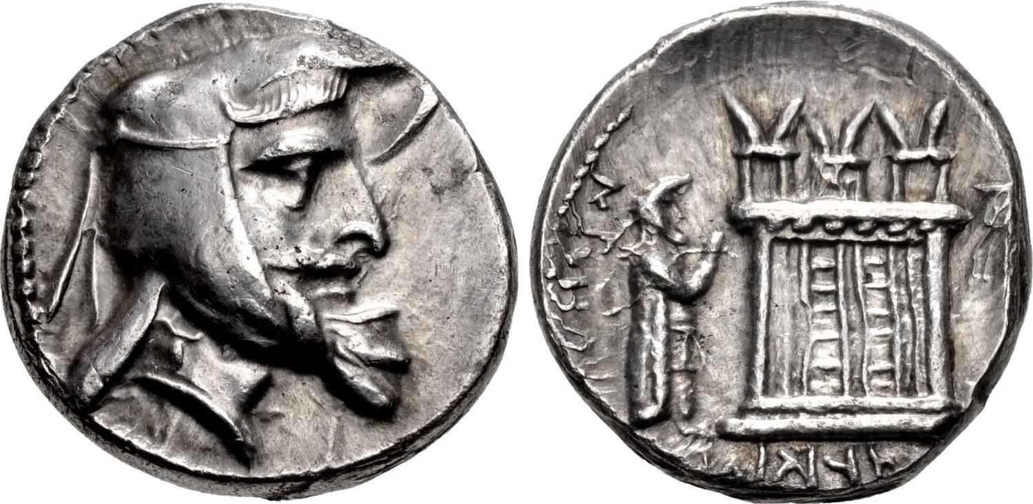 Type 520.2 tetradrachm; variation with letter before praying King; prs
between standard and temple